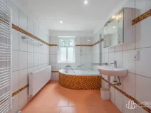 Prodej chalupy, Kraslice - Kostelní, 161 m2