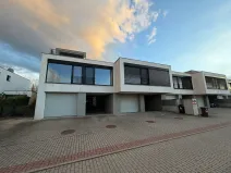 Pronájem rodinného domu, Praha - Horní Měcholupy, U Golfu, 227 m2