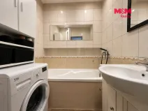 Prodej bytu 2+1, Kadaň, Bystřická, 56 m2