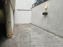 Pronájem garážového stání, Praha - Nusle, Bartoškova, 17 m2