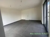 Pronájem obchodního prostoru, Praha - Satalice, 32 m2