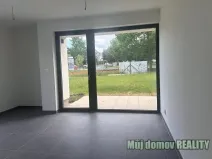 Pronájem obchodního prostoru, Praha - Satalice, 32 m2