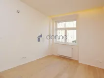 Pronájem bytu 2+kk, Praha, Jeseniova, 50 m2