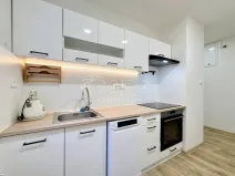 Pronájem bytu 3+1, Praha - Prosek, Letňanská, 70 m2