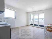 Pronájem bytu 1+kk, Praha - Vysočany, Poděbradská, 32 m2