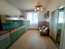 Prodej rodinného domu, Studená, nám. Sv. J. Nepomuckého, 180 m2