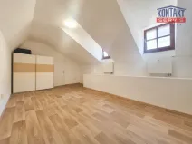 Pronájem bytu 2+1, České Budějovice, nám. Přemysla Otakara II., 98 m2