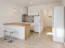 Prodej bytu 1+kk, Praha - Podolí, Dvorecké náměstí, 31 m2