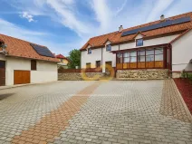 Prodej výrobních prostor, Vlachovo Březí, Plánkova, 930 m2
