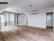 Prodej bytu 3+kk, Praha - Žižkov, Křišťanova, 144 m2