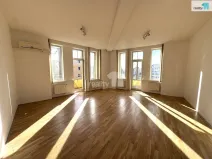 Pronájem bytu 2+kk, Praha - Vysočany, Kolbenova, 85 m2