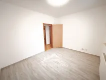 Pronájem bytu 2+kk, Plzeň, Poděbradova, 48 m2