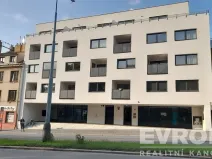 Pronájem atypického bytu, Praha, Spojovací, 49 m2