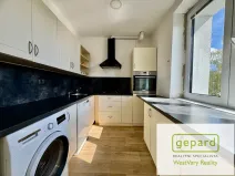 Prodej bytu 3+1, Karlovy Vary, Sokolovská, 66 m2