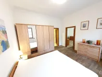 Pronájem bytu 2+kk, Praha, Ve Smečkách, 71 m2