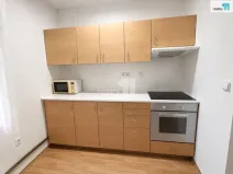 Pronájem bytu 1+kk, Brno - Husovice, Dukelská třída, 34 m2