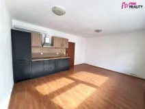 Pronájem bytu 2+kk, Hradec Králové - Nový Hradec Králové, Rybova, 50 m2