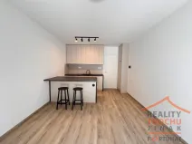 Pronájem bytu 1+kk, Hradec Králové, Pod Zámečkem, 28 m2
