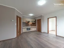 Prodej bytu 2+kk, Tachov, Na Třešňovce, 37 m2