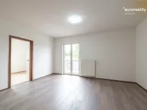 Prodej bytu 2+kk, Tachov, Na Třešňovce, 37 m2