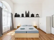 Pronájem ubytování, Praha, Seifertova, 342 m2