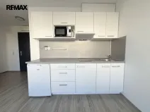 Pronájem bytu 1+1, Hradec Králové, Hradecká, 30 m2