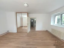 Pronájem bytu 2+kk, Praha, Zavadilova, 48 m2