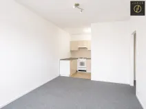 Pronájem bytu 2+kk, Kladno, Děčínská, 40 m2