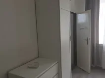Pronájem bytu 1+kk, Praha - Karlín, Křižíkova, 30 m2