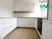Pronájem bytu 2+1, Karlovy Vary, Vrázova, 79 m2