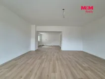Prodej rodinného domu, Hluboké, 108 m2