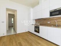 Pronájem bytu 2+kk, Praha - Žižkov, Bořivojova, 35 m2