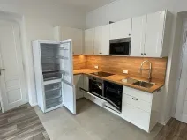 Pronájem bytu 3+kk, Praha, Bubenečská, 80 m2