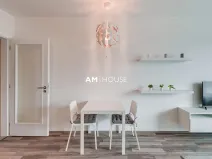Pronájem bytu 1+kk, Praha - Karlín, Breitfeldova, 32 m2