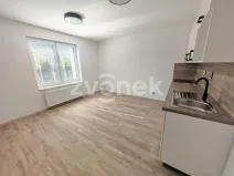 Pronájem bytu 1+kk, Otrokovice, Moravní, 26 m2