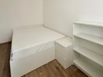 Pronájem pokoje, Hradec Králové - Slezské Předměstí, Markovická, 18 m2