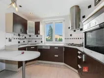 Prodej bytu 2+1, Tmaň, Sídliště, 49 m2