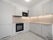 Pronájem bytu 2+kk, Pardubice, U Sportovní školy, 52 m2
