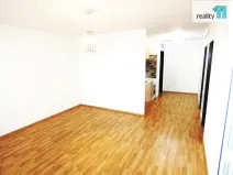 Pronájem bytu 2+kk, Praha - Karlín, Nekvasilova, 47 m2