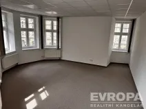 Pronájem kanceláře, Liberec - Liberec I-Staré Město, nám. Dr. E. Beneše, 140 m2