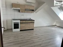 Pronájem bytu 2+kk, Plzeň, Zborovská, 42 m2