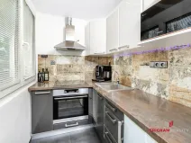 Prodej bytu 1+kk, Hradec Králové - Slezské Předměstí, Severní, 28 m2