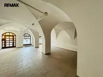 Pronájem obchodního prostoru, Jihlava, Masarykovo náměstí, 300 m2