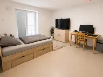 Pronájem bytu 1+kk, Pardubice, Bohdanečská, 32 m2