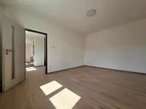 Prodej bytu 2+kk, Znojmo, Pražská, 49 m2
