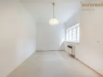 Prodej bytu 1+1, Mariánské Lázně, Mladějovského, 41 m2