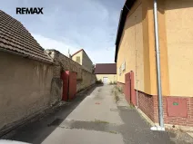 Pronájem skladu, Kladno, Doberská, 327 m2