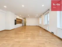 Pronájem bytu 2+kk, Opava, Dolní náměstí, 86 m2