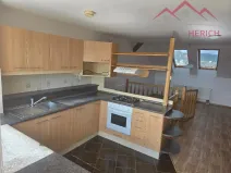 Prodej atypického bytu, Chomutov, náměstí Dr. Beneše, 155 m2