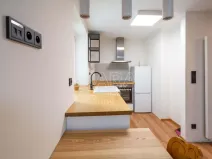 Prodej bytu 1+kk, Neratovice, Školní, 30 m2